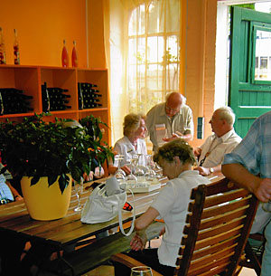 Rheingauer Weinkonvent Abschlussfeier im Weingut
